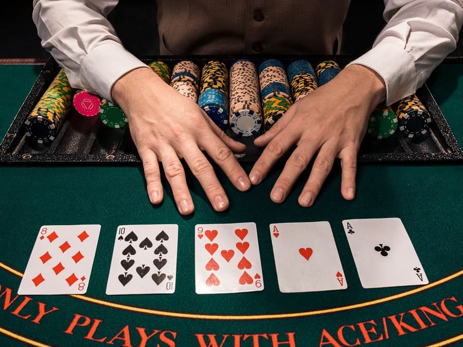 Những cách hạn chế tạo áp lực bản thân khi chơi poker casino